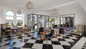 Uma área de estar em The Address Cork (formerly Ambassador Hotel & Health Club)