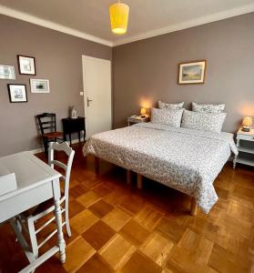 Postel nebo postele na pokoji v ubytování Un B&B à Loktudi