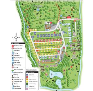 um mapa detalhado de um parque em Glamping at Back Of Beyond Touring Park em Saint Leonards