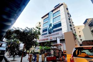 Gallery image of Townhouse 1190 The Grand Plaza in Hyderabad