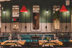 Royal Tulip Warsaw Centre的休息区