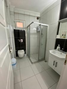 A bathroom at KAŞ MERKEZ İMREN APART 2