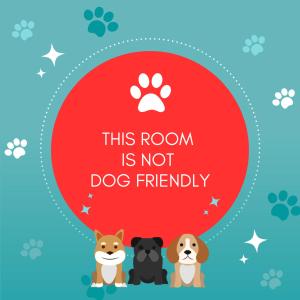 una ilustración vectorial de una etiqueta con perros y sus huellas en Oceanside Lifestyle Hotel en Newquay