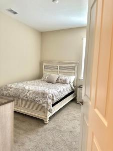 Ein Bett oder Betten in einem Zimmer der Unterkunft Nice brand new room