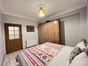 Postel nebo postele na pokoji v ubytování Your Comfort in Taksim Galata