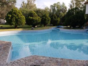 Kolam renang di atau dekat dengan MASTER SUITE JARDIN +5 gambar