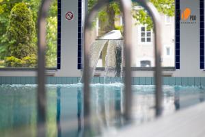 Piscina de la sau aproape de MS Pro Apartamenty OLYMP strefa SPA +10 fotografii