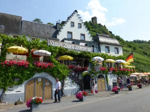 Gallery image of Hotel Haus Burg Metternich in Beilstein