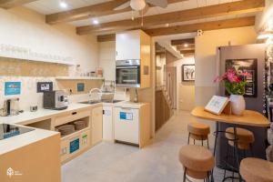 Kuchyň nebo kuchyňský kout v ubytování Casa Amando Eco Boutique House