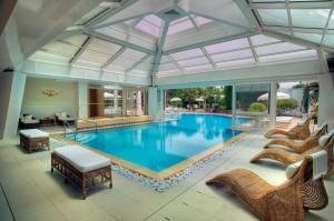 Bazén v ubytování Hotel Terme Principe nebo v jeho okolí