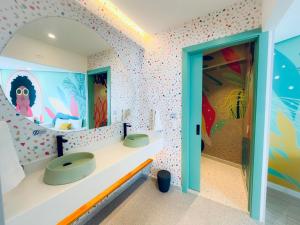 Phòng tắm tại Hotel Nomadic Design