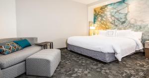 Postel nebo postele na pokoji v ubytování Courtyard by Marriott Columbia Cayce