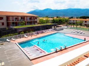 A view of the pool at Maison Argelès-sur-Mer, 3 pièces, 6 personnes - FR-1-732-4 or nearby