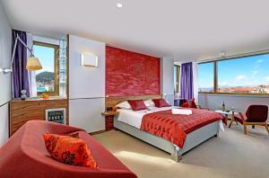 Posteľ alebo postele v izbe v ubytovaní Horizon Luxury Suites & Design Rooms