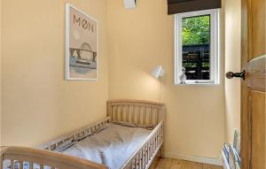 Postel nebo postele na pokoji v ubytování 2 Bedroom Cozy Home In Stege