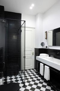 Koupelna v ubytování Allegro Neve Tzedek Boutique Suites - By HOMY