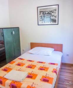 Perfect view of Mostar - with swimming pool客房内的一张或多张床位