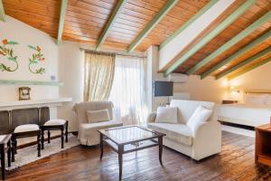 Posezení v ubytování Konitsa Mountain Hotel