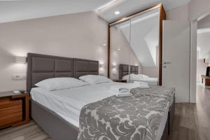 Postel nebo postele na pokoji v ubytování Brotis - Apartment with sea view - Makarska Exklusiv