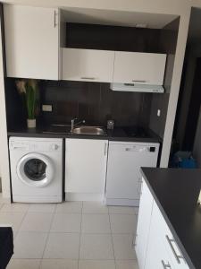 Fotografie z fotogalerie ubytování Appartement Port Alegre Empuriabrava v destinaci Empuriabrava + 25 fotografií