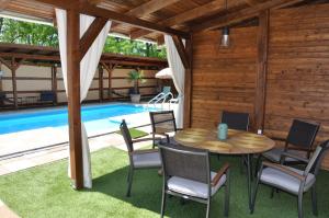 Garden Villa Zsóry 3400 Mezőkövesd, 4 Kisfa utca kép - 2