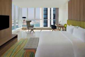 Element by Westin City Center Dohaにあるベッド