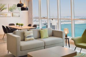 Element by Westin City Center Dohaにあるシーティングエリア