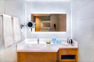 Koupelna v ubytování Le Meridien Abu Dhabi