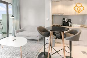 Kuchyň nebo kuchyňský kout v ubytování Keysplease New 1 BR Apt Business Bay, Zada Tower
