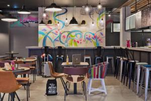 Restaurace v ubytování MOXY Berlin Humboldthain Park