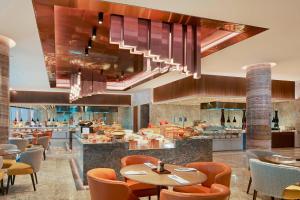 Restaurace v ubytování Sheraton Guangzhou Nansha Hotel