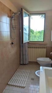 A bathroom at Rocca di Luna a Gemmano