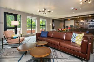 Four Points by Sheraton Deadwood的休息区