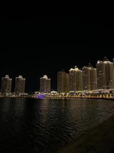 Ein allgemeiner Blick auf Doha oder ein Stadtblick von des Aparthotels aus