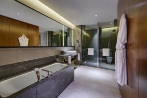Koupelna v ubytování Le Meridien Petaling Jaya