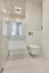 Koupelna v ubytování Wave - Sea Salt Apartment - Pools&SPA