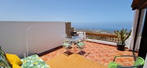 Balkón alebo terasa v ubytovaní Lovely two bedroom apartment with amazing view