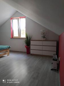 Fotografie z fotogalerie ubytování Całoroczny domek letniskowy nad zalewem Chańcza v destinaci Życiny