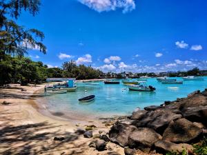 グランベにあるVilla le Dodo - GBHの海水浴船