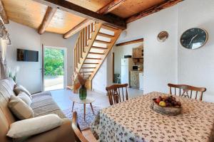 Część wypoczynkowa w obiekcie House Ana