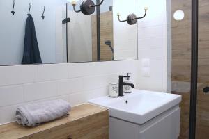 Kúpeľňa v ubytovaní Kana - Stylish Apartment in Kraków Pomorska - Close, WiFi, Smart TV