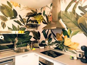 Kuchyň nebo kuchyňský kout v ubytování JARAUTARESORT