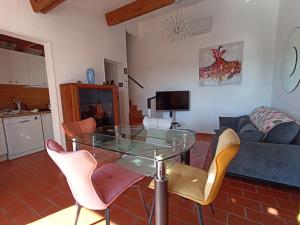 Kuchyň nebo kuchyňský kout v ubytování Villa 3 chambres vue mer Valcros