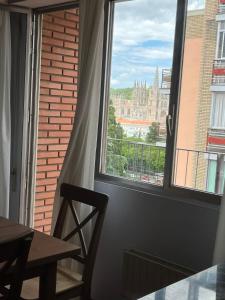 Balkón nebo terasa v ubytování Atuaire Home Gran Apartamento con vistas a la Catedral de Burgos + 21 fotografií