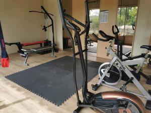 The fitness centre and/or fitness facilities at Le Pas des Lanciers