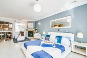 Posteľ alebo postele v izbe v ubytovaní Ideal Property Mallorca - Finca Alegre