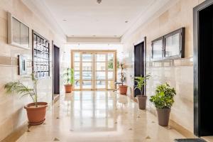 Vstupní hala nebo recepce v ubytování Apartment with parking in Rabat Central Location