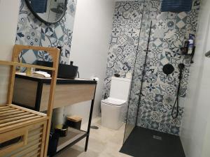 Fotografie z fotogalerie ubytování Marina Casares Suites, amazing 1 bedroom apartment, 50 metres from the beach v destinaci San Luis de Sabinillas