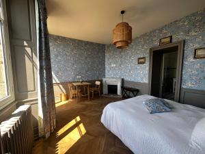 Les Deux Marguerite客房内的一张或多张床位