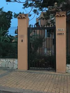 Budynek, w którym mieści się apartament